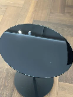 Tisch Kelly T 116 100 Platte Glas Schwarz Lackiert Gestell Metall Schwarz Matt Pulverbeschichtet