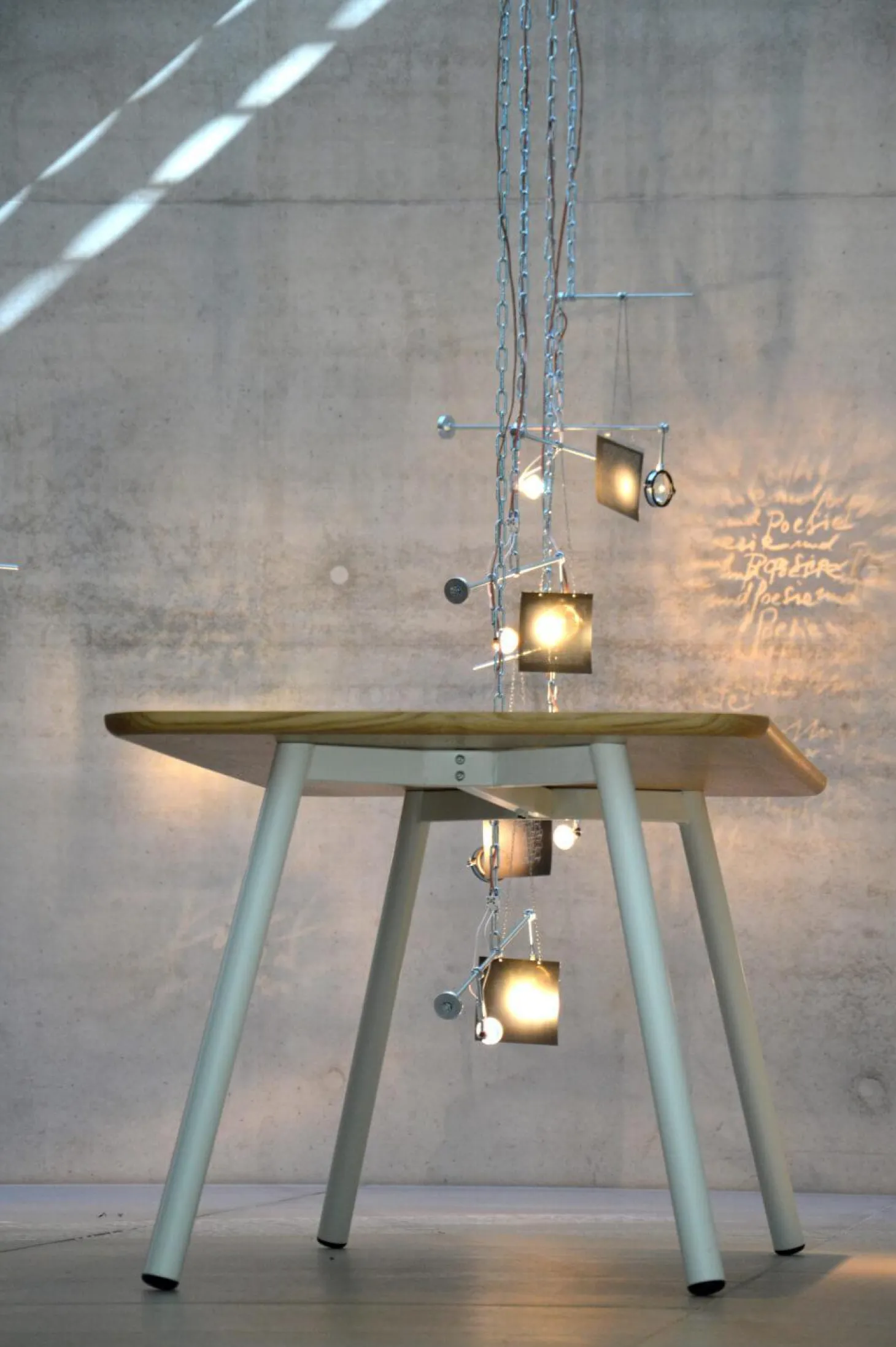 Tisch Morador Eiche mit Echtholzfurnier