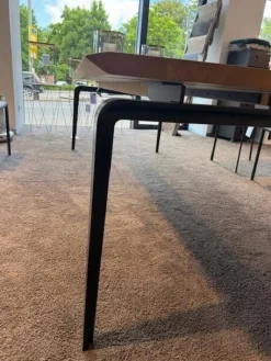 Tisch Odessa Massivholz Eiche Natur Gestell Schwarz