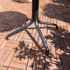 Tisch Outdoor Belleville Vollkernmaterial Schwarz Gestell Tiefschwarz Vollverzinkt