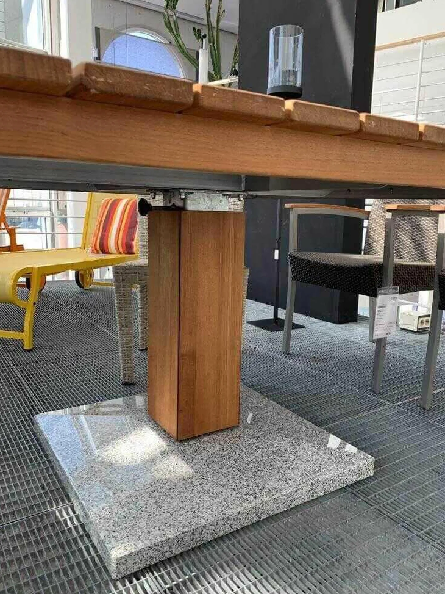 Tisch Outdoor Cabin Teak Granit