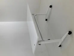 Tisch Timetable Lift 615/11 Platte Schichtstoff 24 Weiß Hochglanz Gestell Weiß Beschichtet Höhenverstellbar