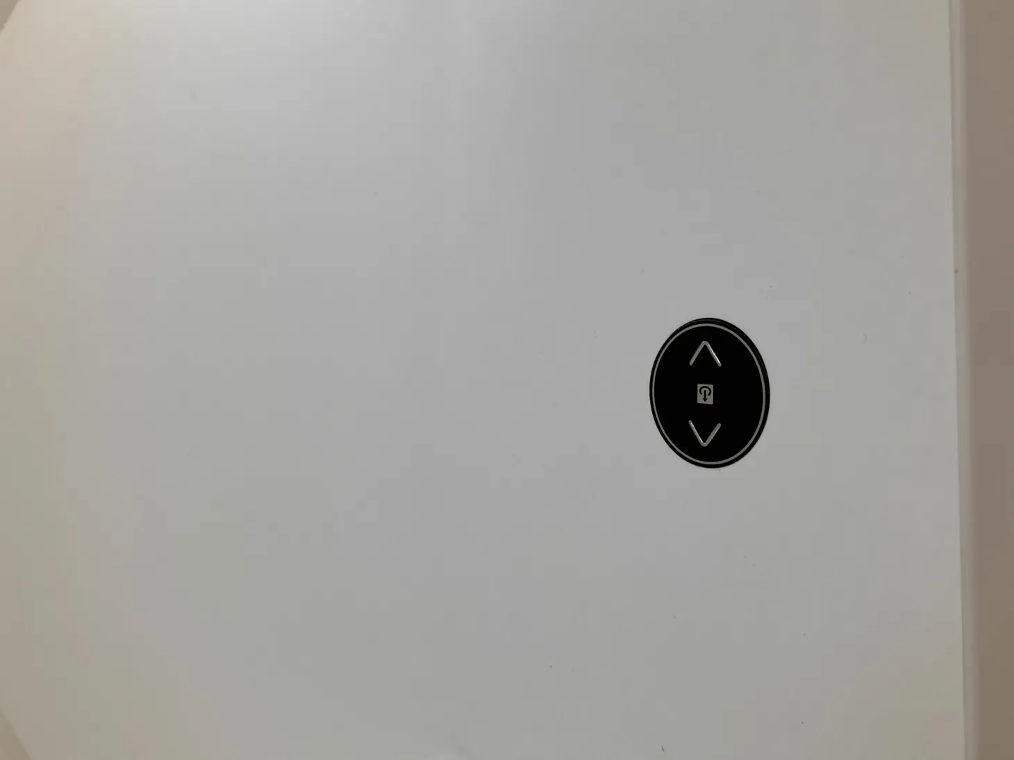 Tisch Timetable Lift 615/11 Platte Schichtstoff 24 Weiß Hochglanz Gestell Weiß Beschichtet Höhenverstellbar