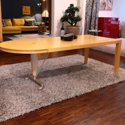 Tisch Zoi Ahorn Rarität Design Chi Wing Lo