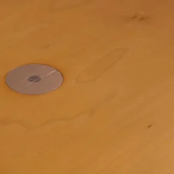 Tisch Zoi Ahorn Rarität Design Chi Wing Lo