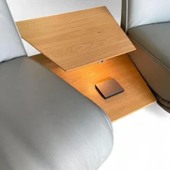 Trapezsofa 4905 Lounger Leder Longlife Rustika Sky Blau Metallkufe Anthrazit Pulverlackiert Mit Elektrischer Verstellung