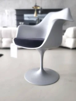 Tulpen-Armlehnstuhl Saarinen Platin Sonderfarben