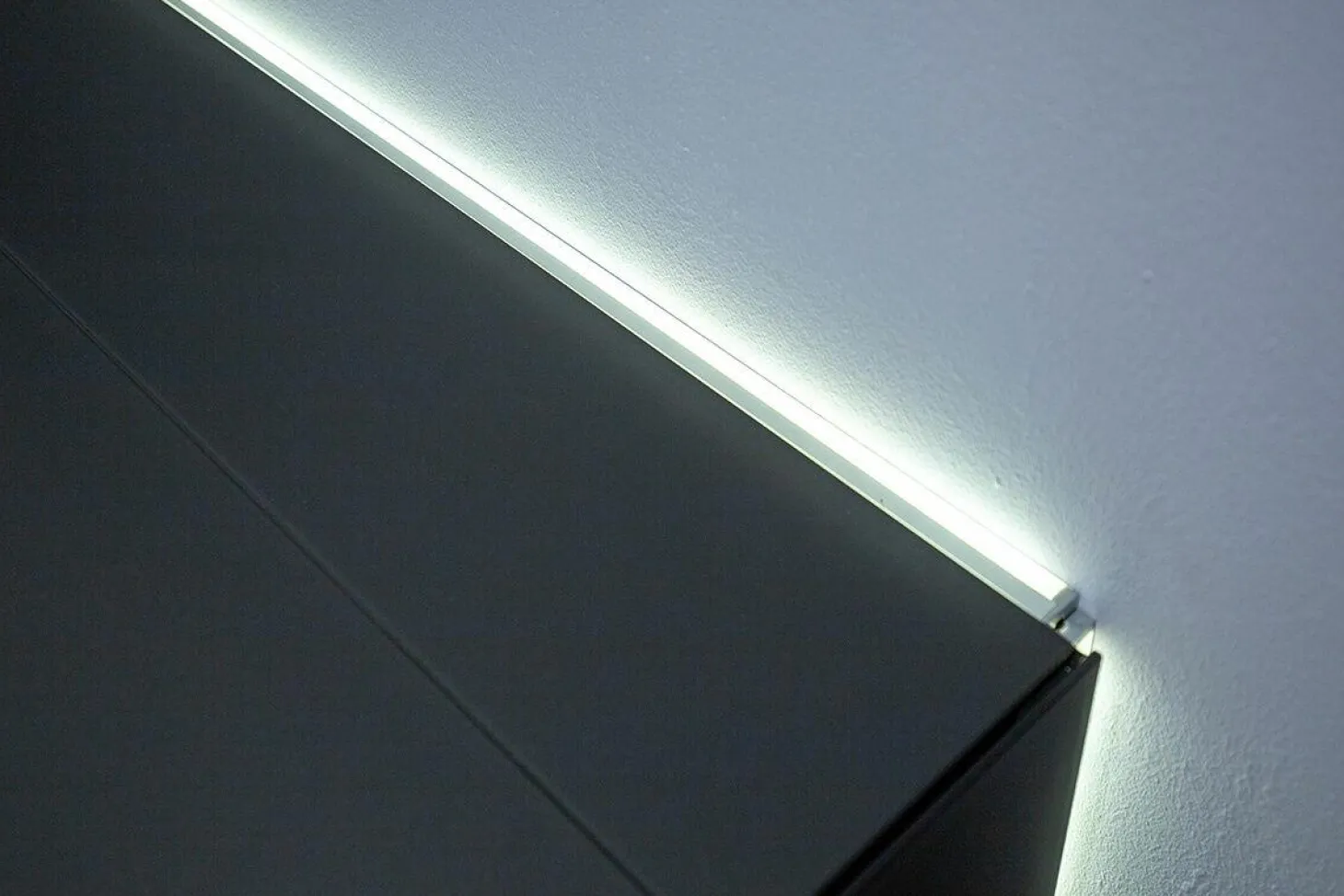 TV Board Ameno Colour Glas Granit Schwarz Grau Und Akustikstoff Fronten Mit Indirekte Beleuchtung Inklusive Medienpaket