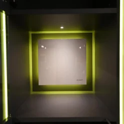 Vitrine 71812 Schiefergrau Hochglanz Kufe Metall Schwarz Inklusive Beleuchtung