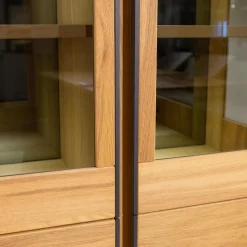 Vitrine Barola Eiche Rustico Hell Geölt Gebürstet Furnier Mit Spiegelrückwand Und Beleuchtung