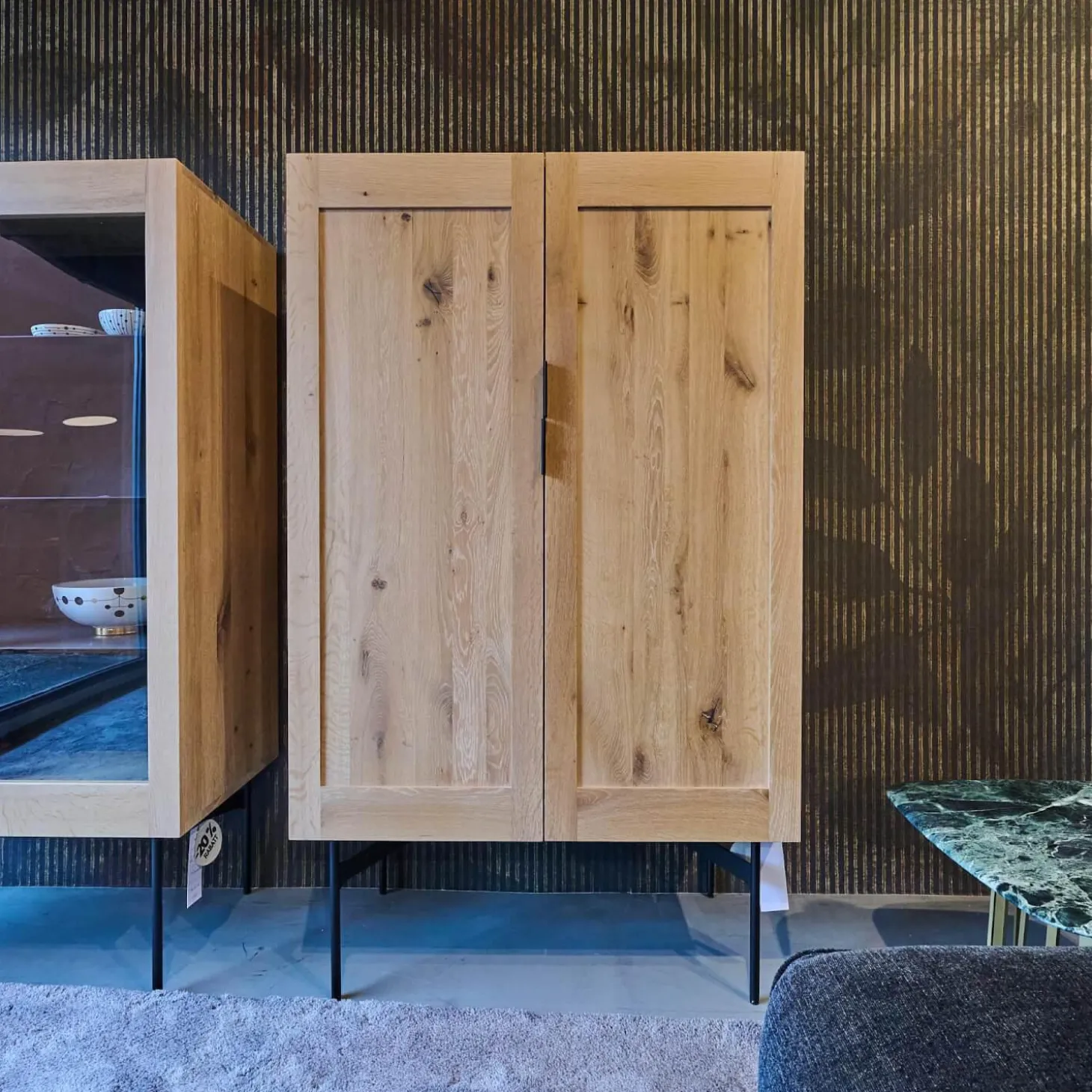 Vitrine BC04 Geschlossen Eiche Weiß Pigmentiert