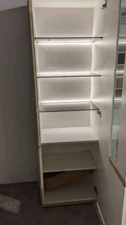 Vitrine Calea Lack Seidenmatt Weiß Akzente Wildeiche Natur Mit LED Beleuchtung
