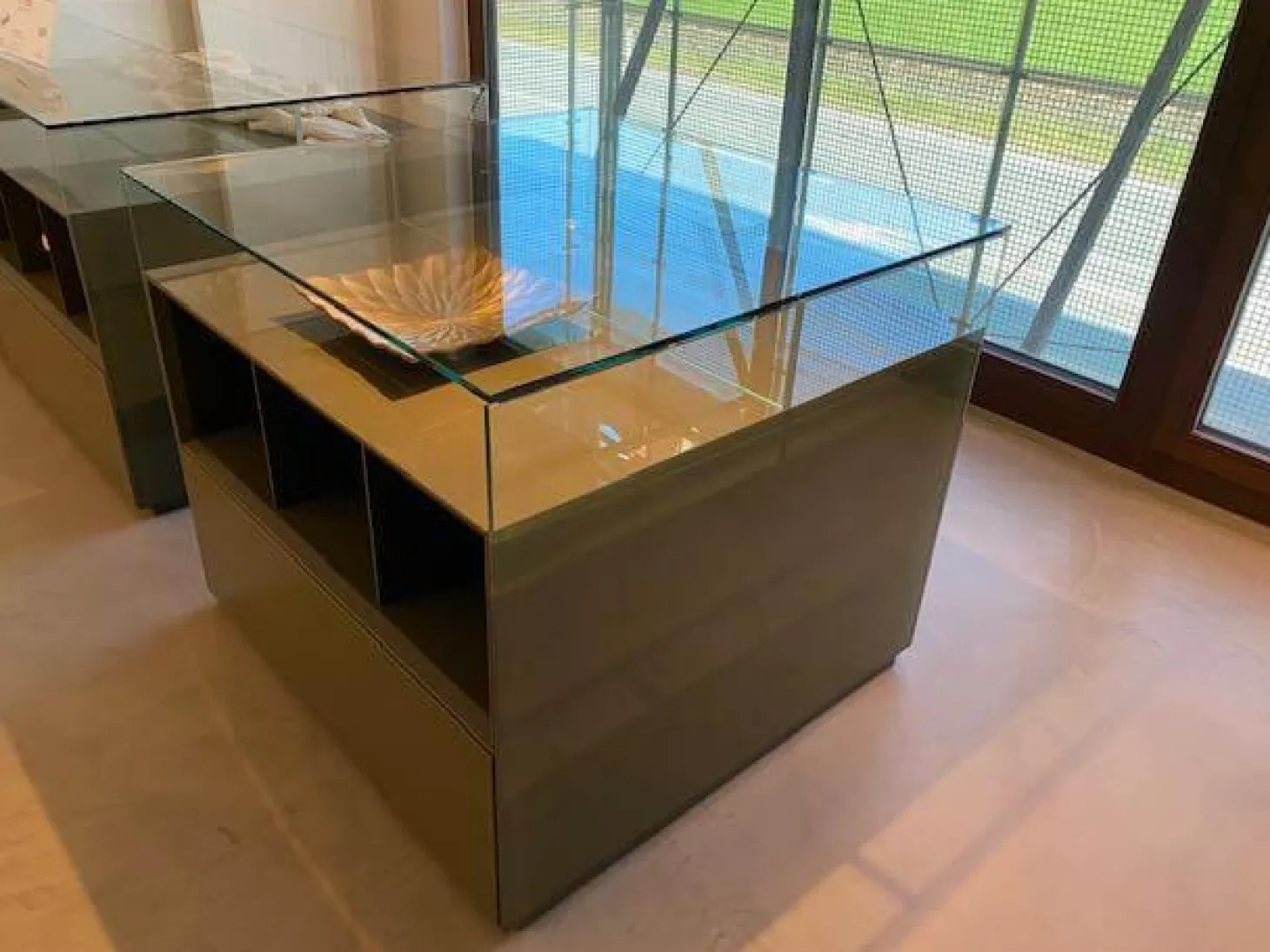 Vitrine Dolmen Lack Verde Olivia Grau Grün Glas Transparent Innenausstattung Melamin Cuoio Braun