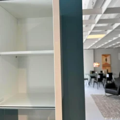 Vitrine Gentis Rechts Lack Hochglanz Reinweiss Mit Beleuchtung Und Funkfernbedienung