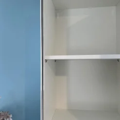 Vitrine Gentis Rechts Lack Hochglanz Reinweiss Mit Beleuchtung Und Funkfernbedienung