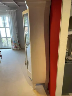 Vitrine Glamour Lack Antic Weiß mit Glasböden