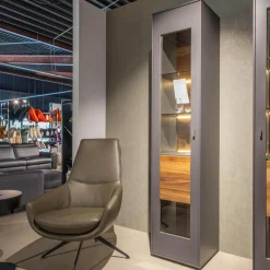 Vitrine Lavato 440 Links Kernnussbaum Schiefergrau Inklusive Beleuchtung