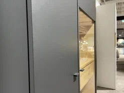 Vitrine Lumea 7268 3893 R Lack Anthrazit Matt Absetzung Eiche Gehackt Gebürstet Mit Beleuchtung