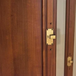 Vitrine Poesie Wildkirsche Poliert Mit Glaselementen