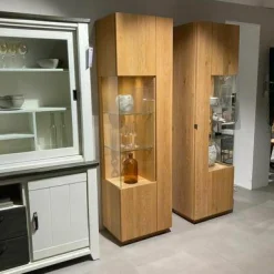 Vitrine Waltrop Asteiche Bianco mit LED-Beleuchtung