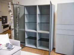 Vitrinen WK 420 Viva 153 Eiche Grau Front In Rauchglas 436 Cosmos Schwarz Mit Push To Open Und Beleuchtung