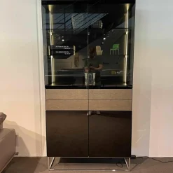 Vitrinenschrank KE Soma in Lack Schwarz Schubladen Eiche silbergrau mit Glasfach und Innenbeleuchtun