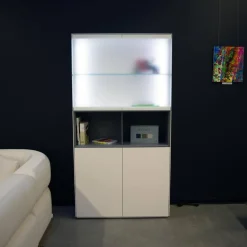 Vitrinenschrank Soma Lack Matt Weiß Und Vulkangrau Grau Matt Weißglas Satiniert Matt Mit Beleuchtung