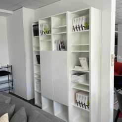 Wandabwicklung Modell Studimo Lack Schneeweiß M03 Beleuchtet mit Bar