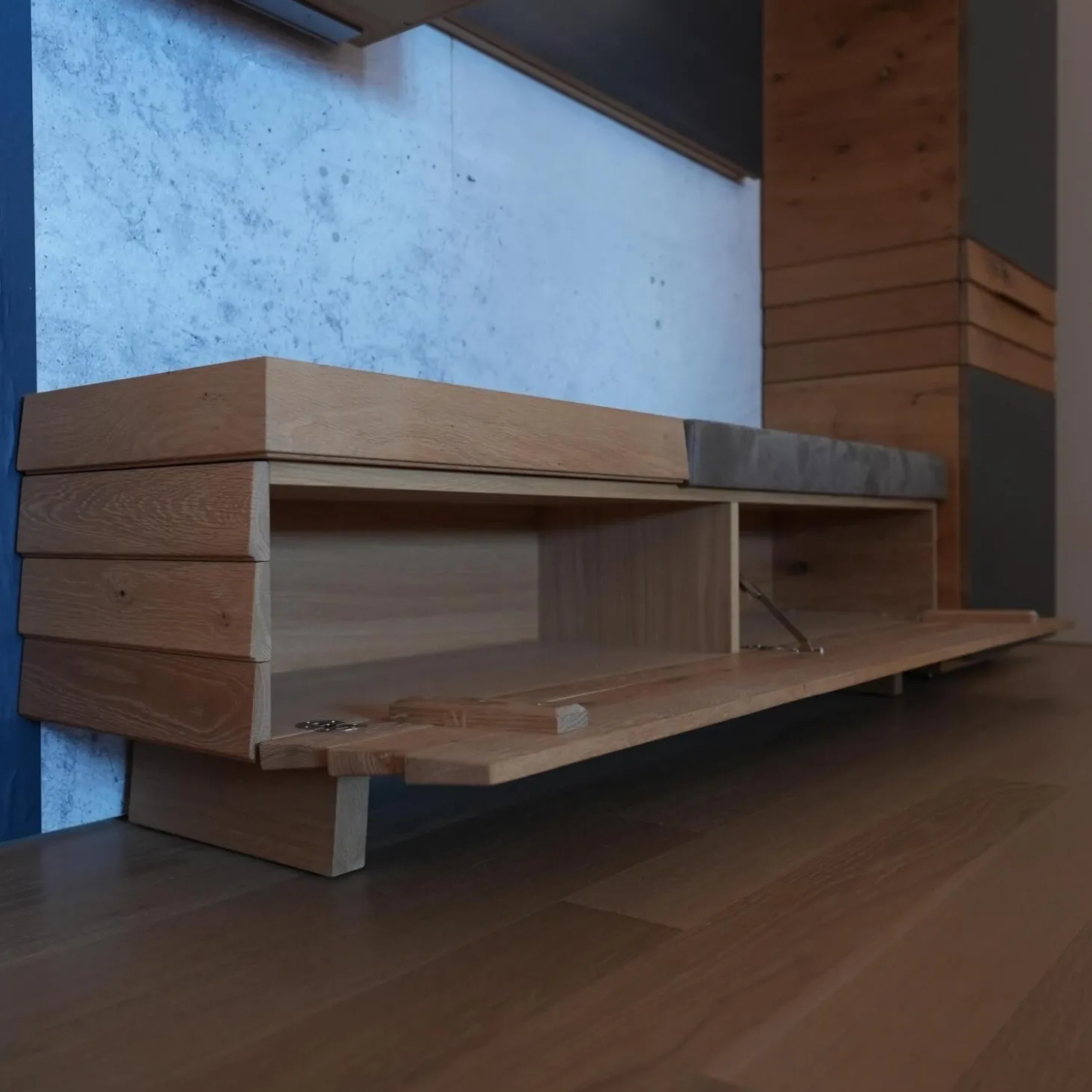 Wandgarderobe V Orango In Wildeiche Rustiko Mit Gepolsterter Klappbarer Bank 5 Mit Vorsatzspiegel Und Einem Dielenschrank