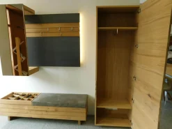 Wandgarderobe V Organo Wildeiche Rustiko Akzent Schwarz Mit Vorsatzspiegel Und Beleuchtung