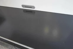 WK 409 Artena Hochglanz Schwarz Hartweiß mit Beleuchtung