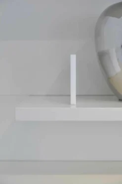 WK 409 Artena Hochglanz Schwarz Hartweiß mit Beleuchtung