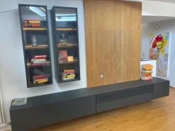 Wohnkombination Cubo Lack Quarz Schwarz Paneel Eiche Astig Wandschrank Aluminium Glastür Schwarz Mit Beleuchtung