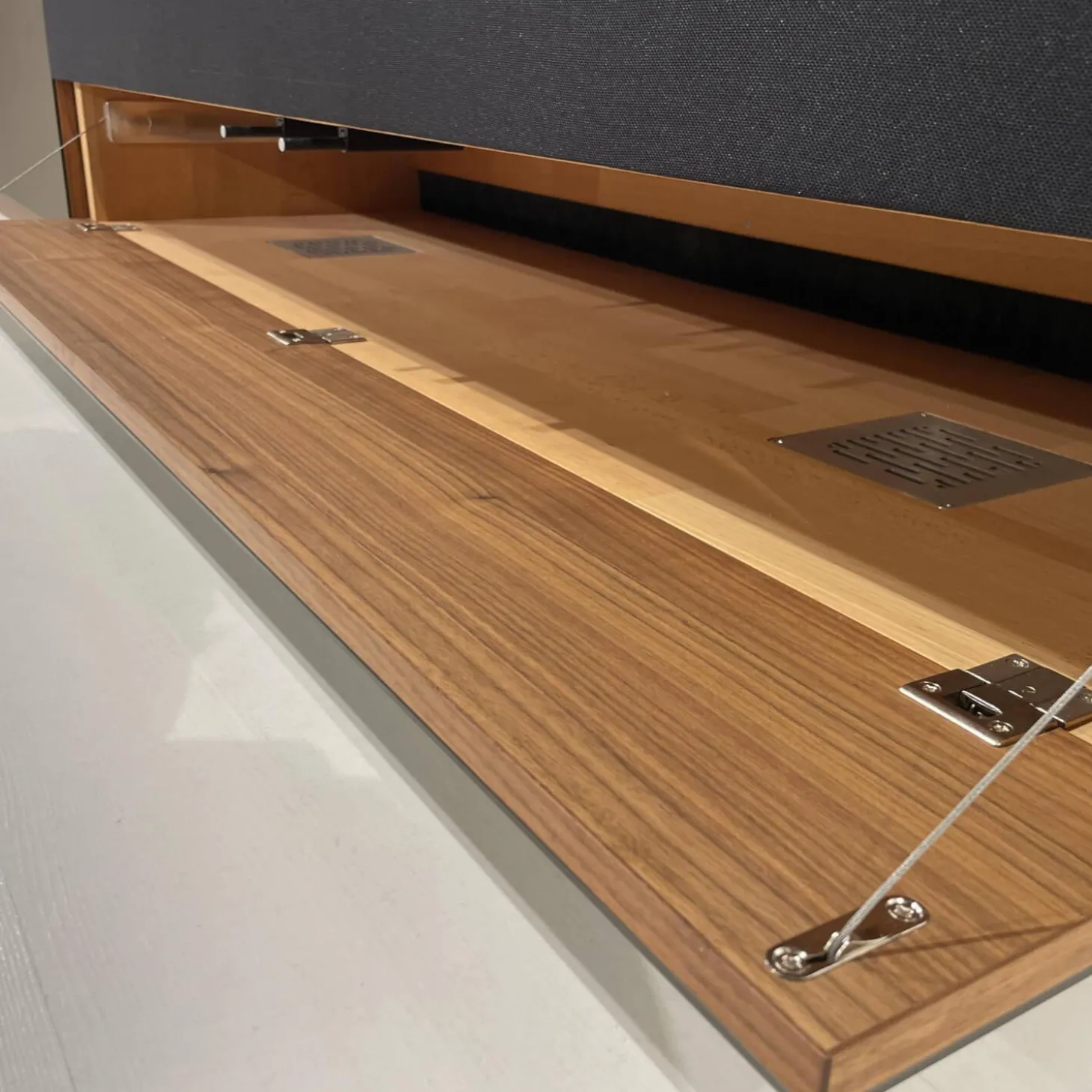 Wohnkombination Cubus Pure Nussbaum Naturöl