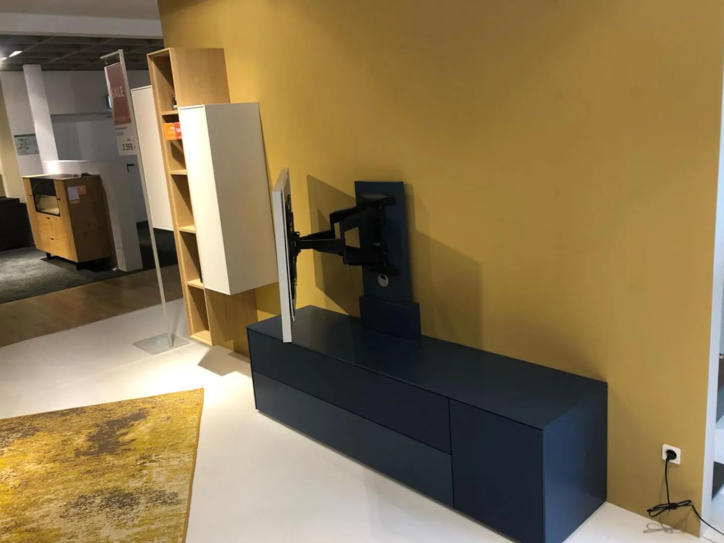 Wohnkombination WK419 Intono Eiche Milk TV-Säule Schwenkbar