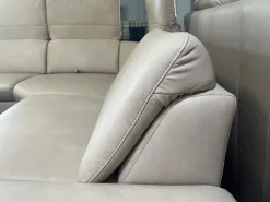 Wohnlandschaft Amalfi Leder Evita Ecru Beige Grau Füße Metallkufe Schwarz Lackiert Mit Elektrische Relaxverstellung