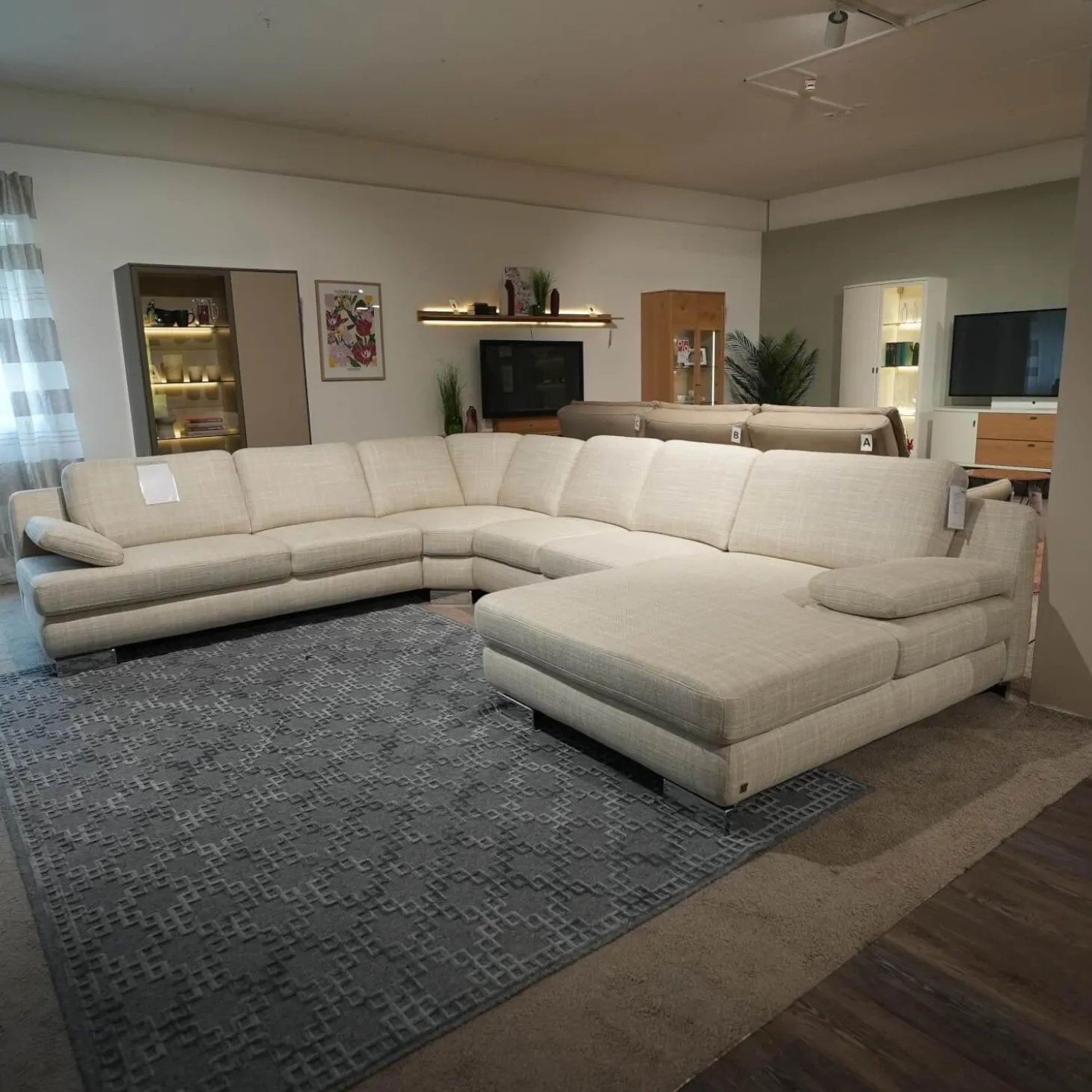 Wohnlandschaft MR 360-Soft Stoff JAB 15070 Grau Metallfuß Chrom Mit Relaxfunktion Inklusive 3 Kissen