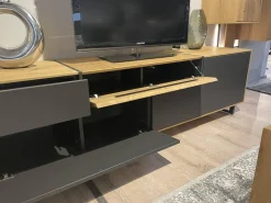 Wohnwand 2106 Asteiche Hell Furniert Absetzung Mattlack Schiefer Anthrazit Inklusive LED Beleuchtung