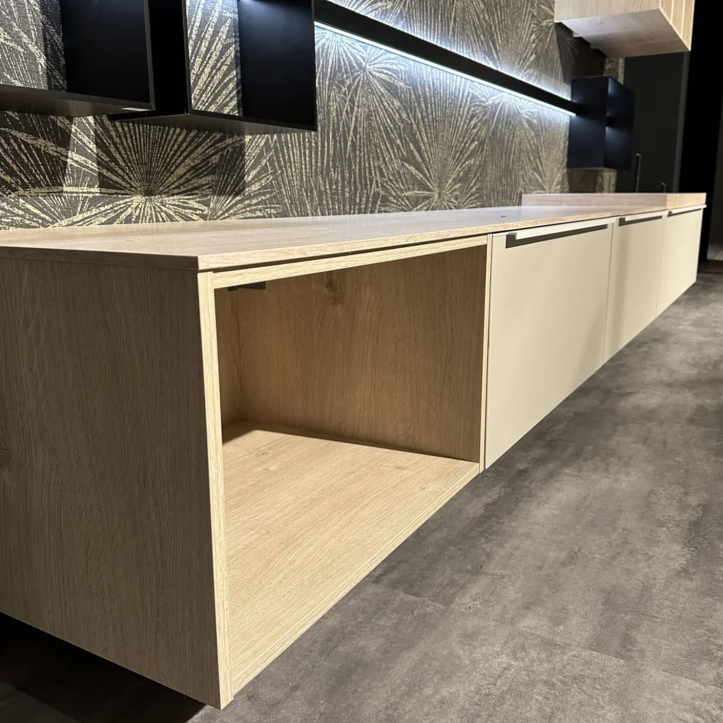 Wohnwand 945 Easytouch Lacklaminat Sand Beige Ultramatt Abdeckplatte Eiche Montreal