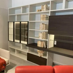 Wohnwand 505 Kalkweiß Ulme Dunkel Formprofil Zinnfarbig