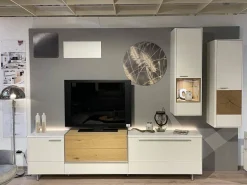 Wohnwand 2102 Mattlack Kristallweiß Absetzung Asteiche Hell Furniert Inklusive Beleuchtung Mit Fernbedienung