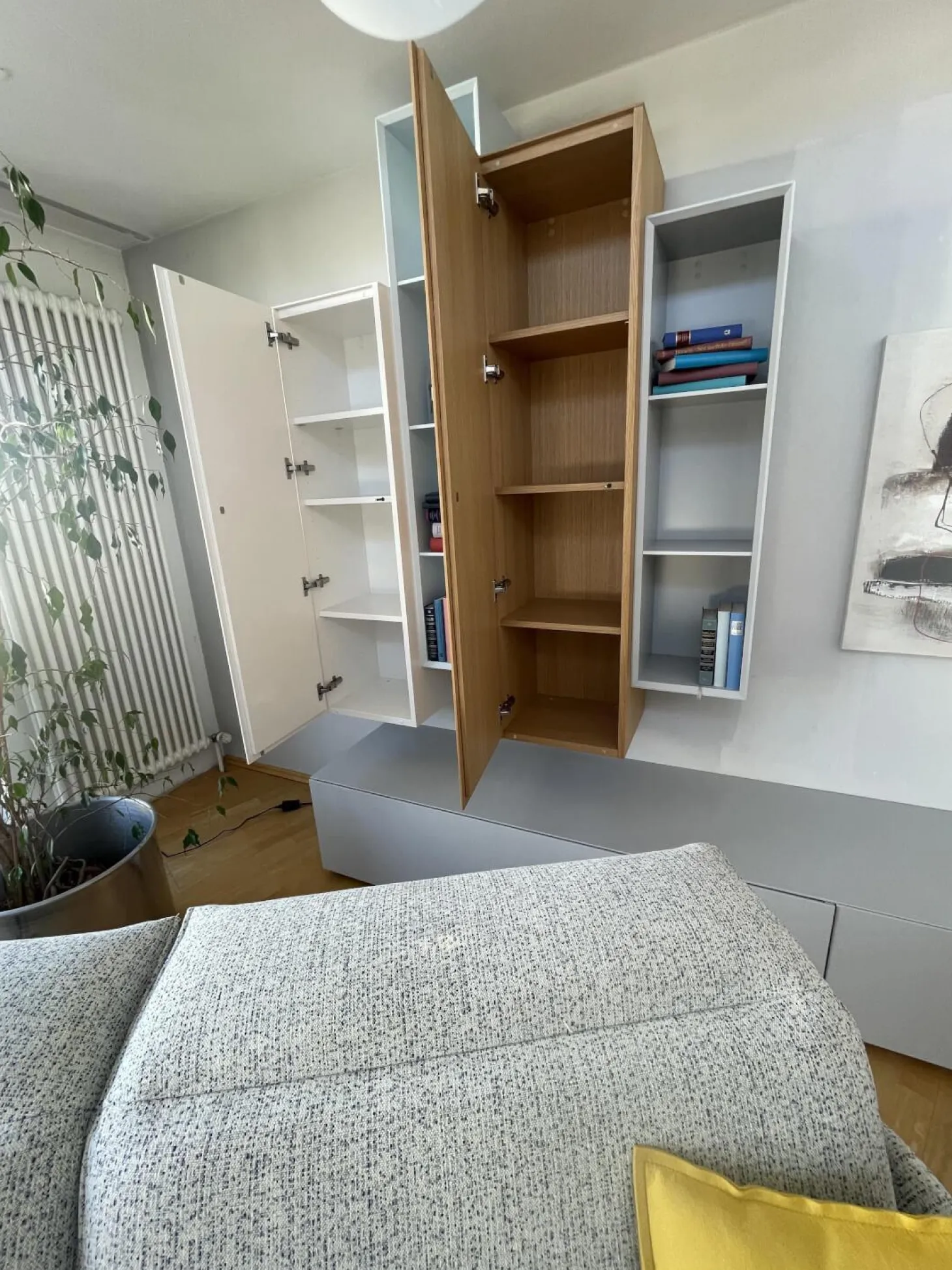 Wohnwand Alea Lack Lichtgrau Weiß Kristallblau Blau Grau Eiche Furnier