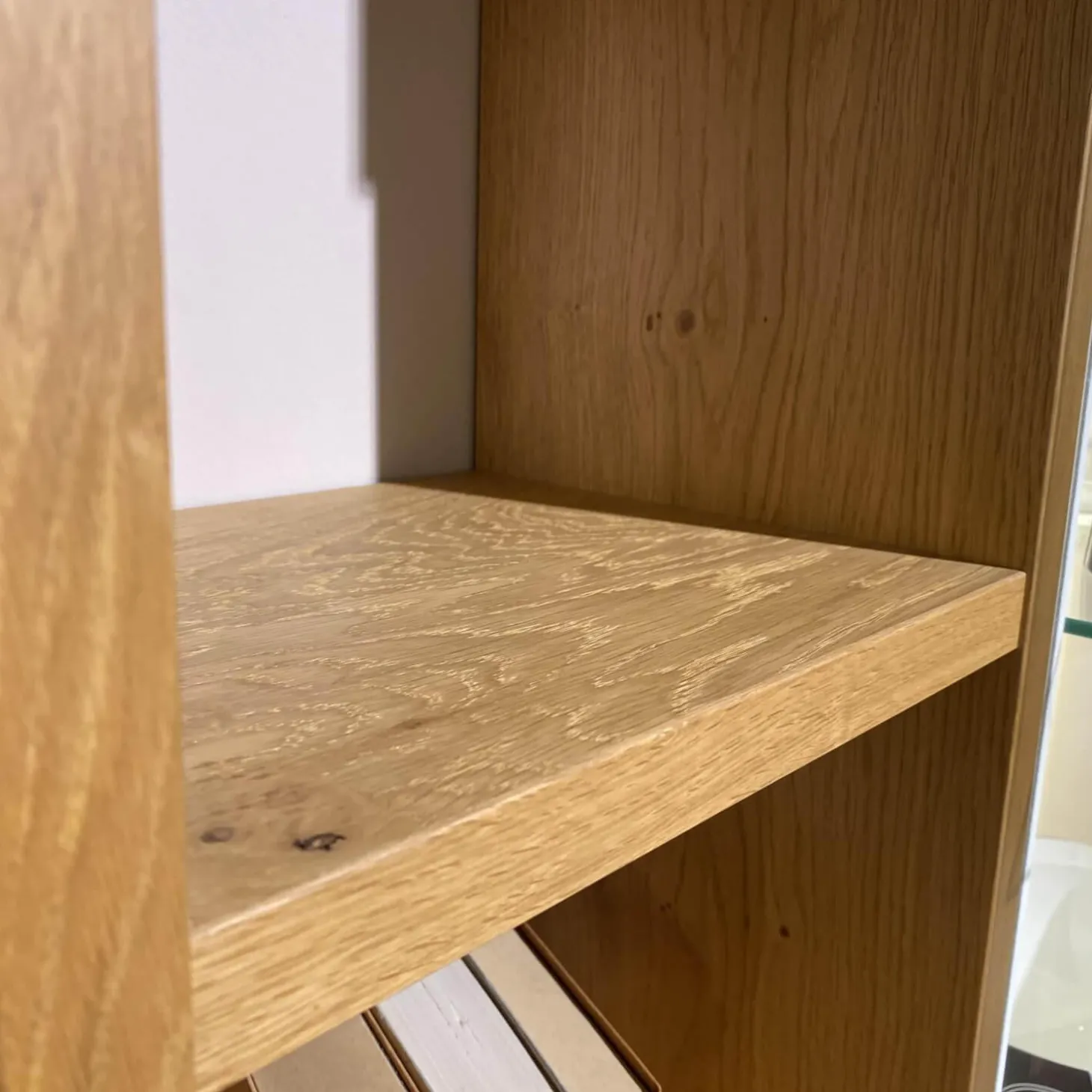 Wohnwand Atena Lack Lack Seidenmatt Weiß Akzente Balkeneiche Honig Inklusive Beleuchtung Ohne Deko