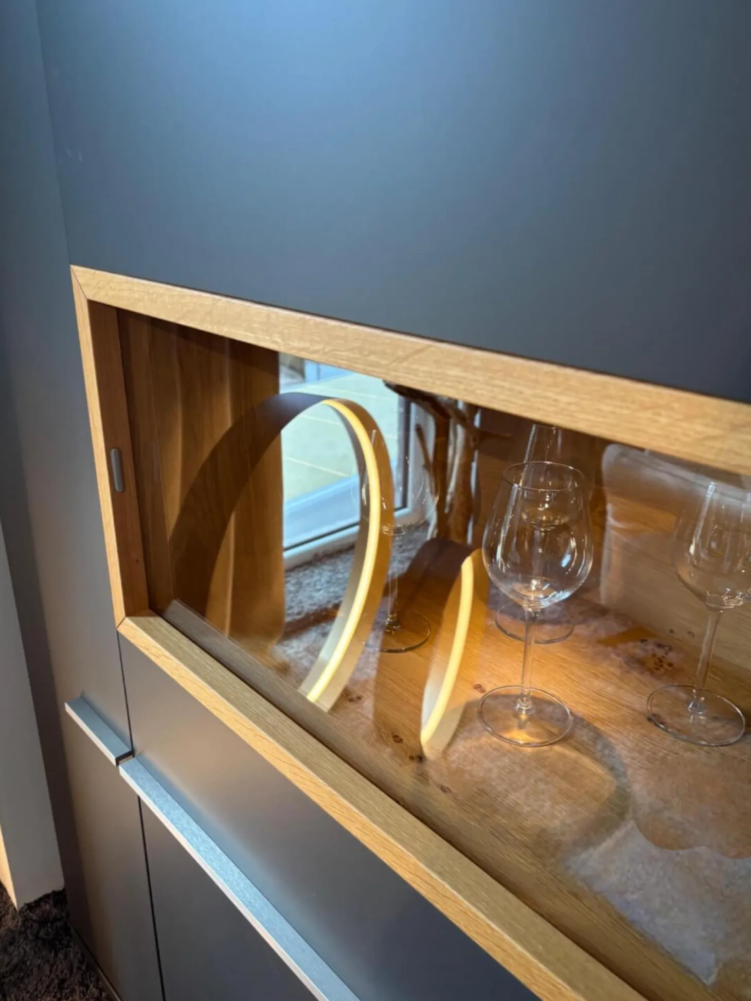 Wohnwand Aterno Front Und Korpus Schiefergrau Grau Absetzung Eiche Struktur Inklusive LED Beleuchtung