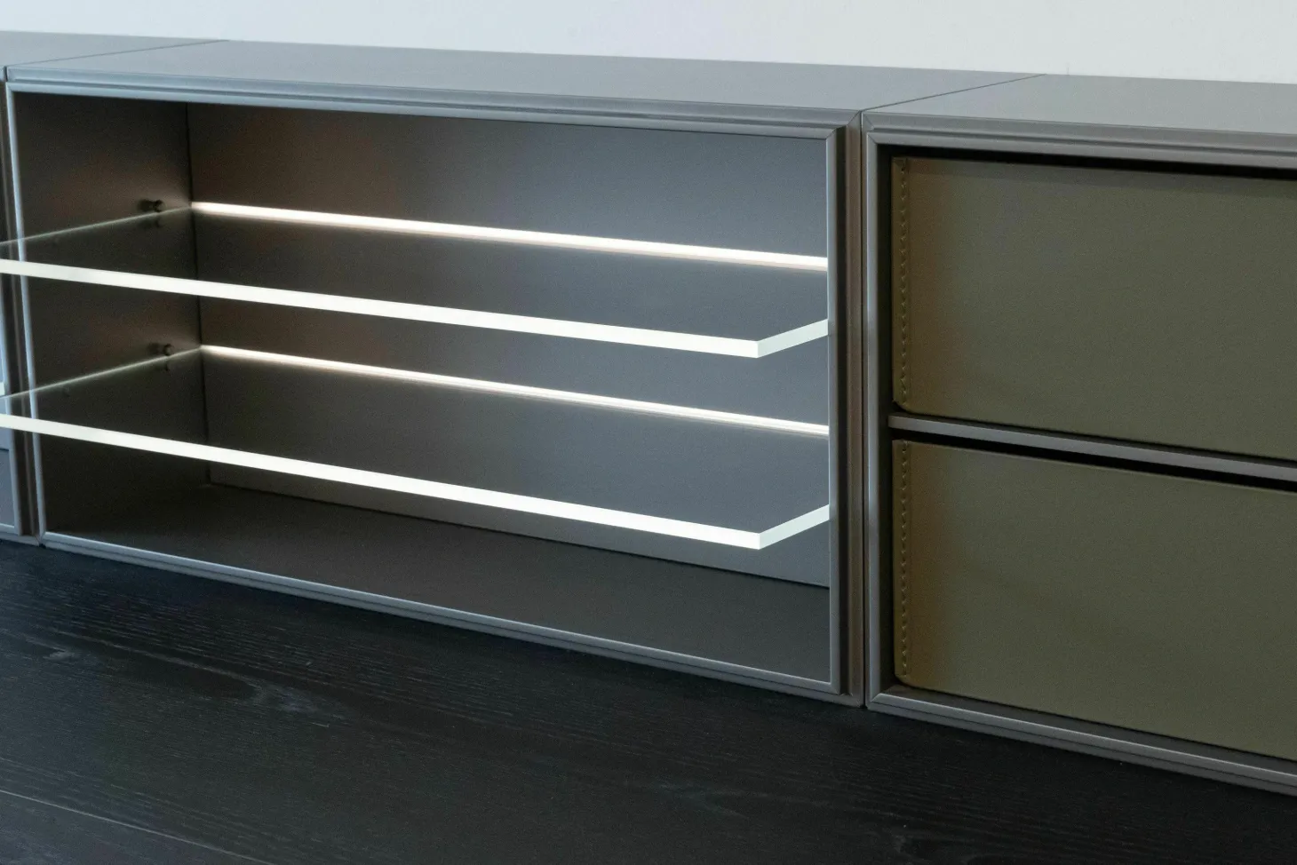 Wohnwand Bücherregal Quid Ulme Schwarz Mit Beleuchtung Und Hocker