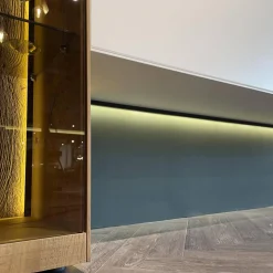 Wohnwand Benjo 7720W V20 Kerneiche Umato Sägerau Gebürstet Applikation Lack Weiß Mit Beleuchtung