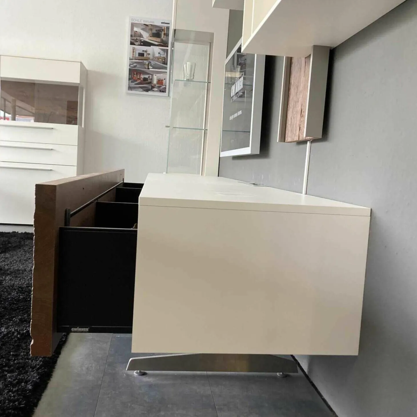 Wohnwand Bohle Lack Weiß Struktureiche Geräuchert mit Beleuchtung