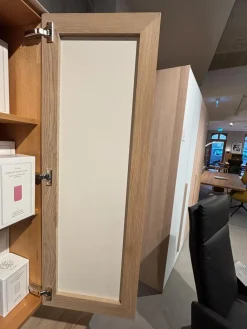 Wohnwand Cubus Pure 32 Eiche Weiß Geölt Farbglas In Naturweiß Kiesel Grau Und Graphitgrau Mit Beleuchtung Und TV-Halteplatte