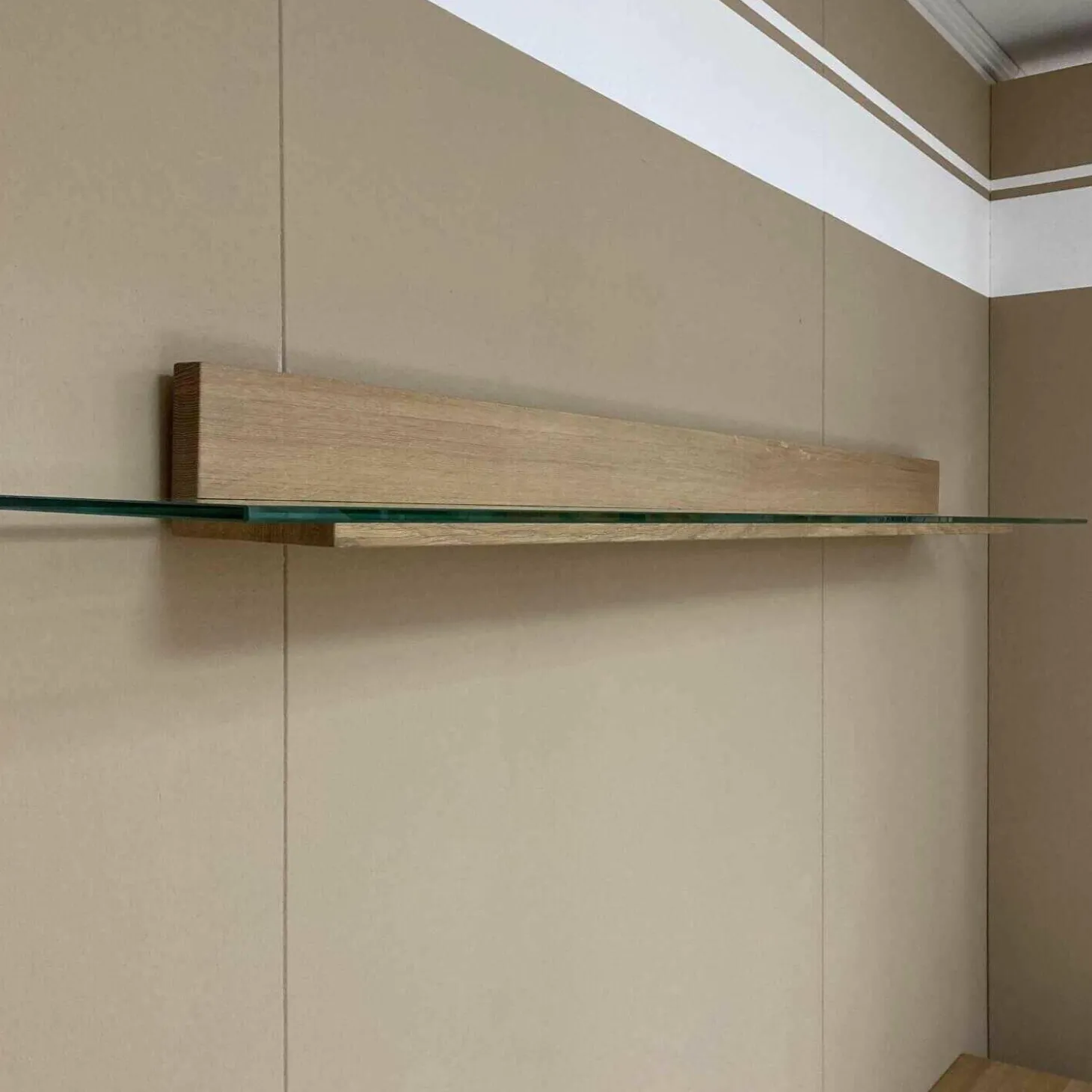 Wohnwand Elements B200 Eiche Massiv mit Beleuchtung