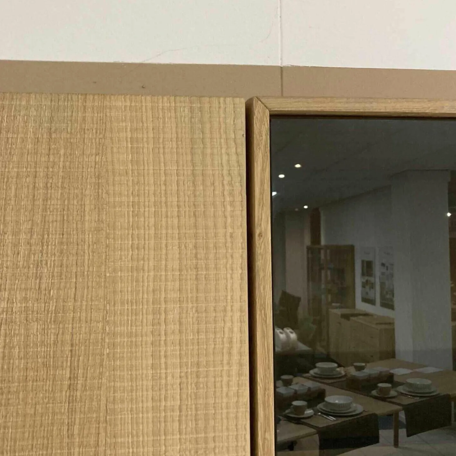 Wohnwand Elements B200 Eiche Massiv mit Beleuchtung